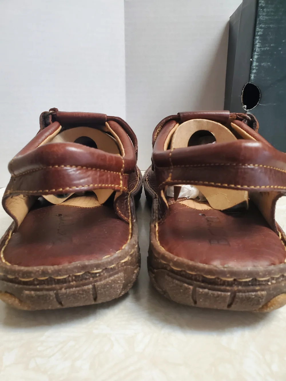Born Men’s Brown Leather Calbot Fisherman Sandals